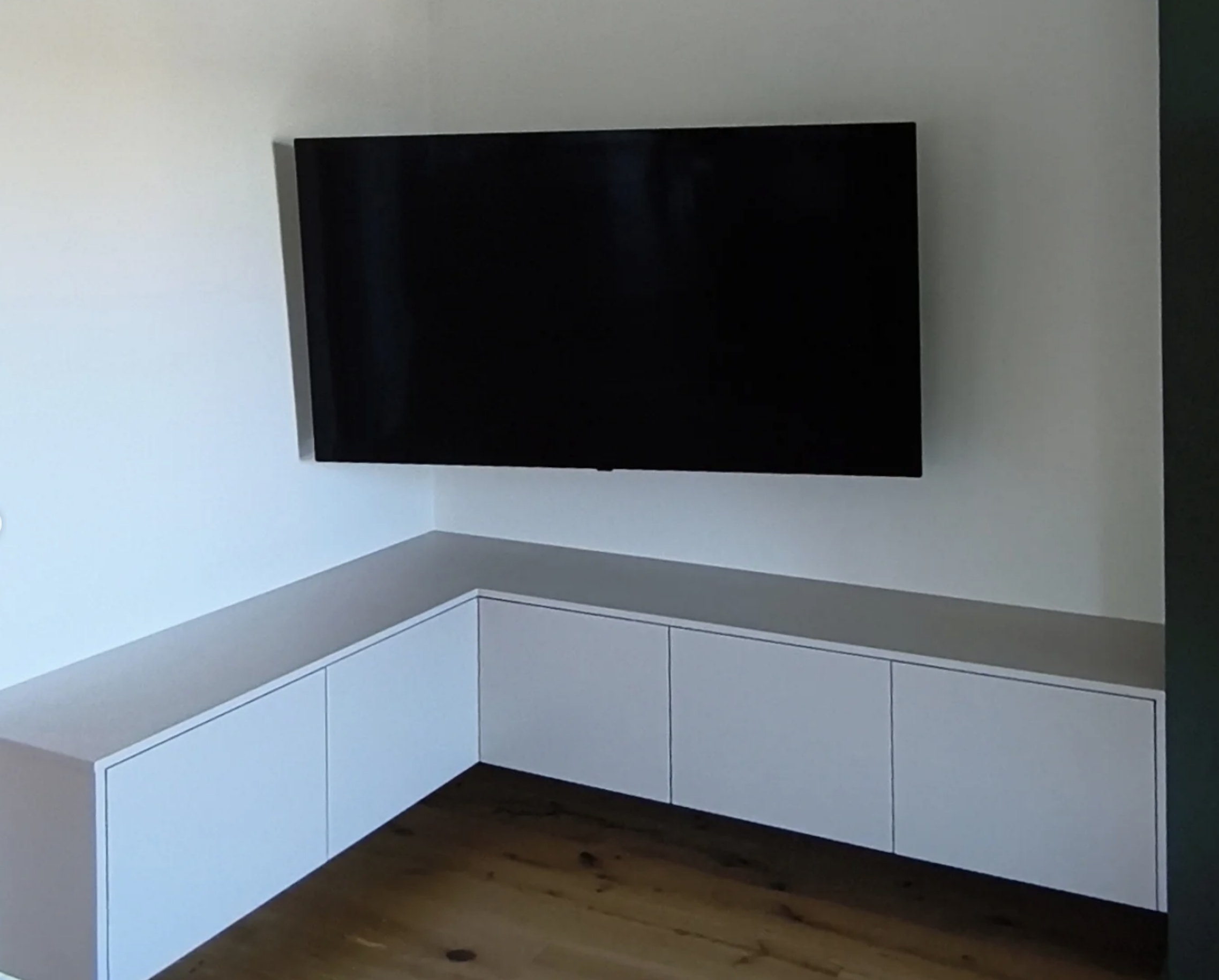 TV Board2