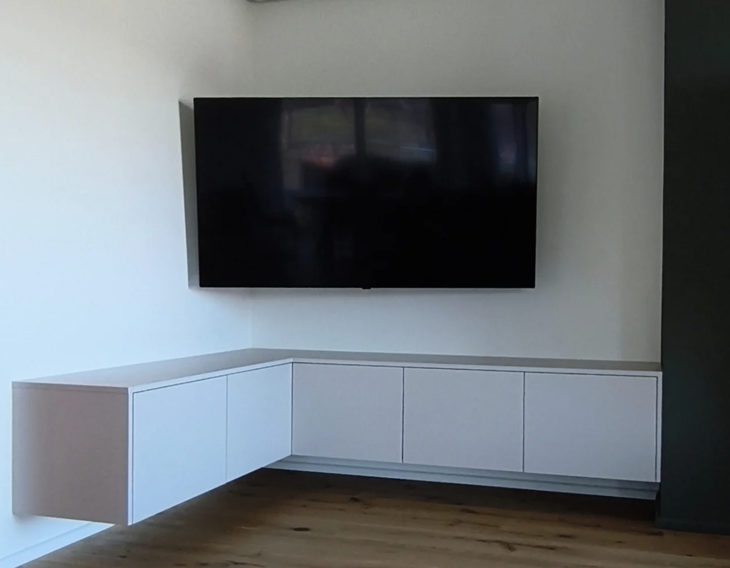 TV Board3